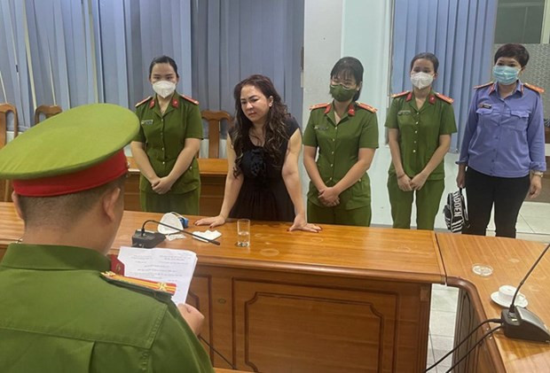 Công bố quyết định khởi tố bị can, lệnh bắt tạm giam bị can Nguyễn Phương Hằng. Ảnh: Báo Chính phủ Công bố quyết định khởi tố bị can, lệnh bắt tạm giam bị can Nguyễn Phương Hằng. Ảnh: Báo Chính phủ