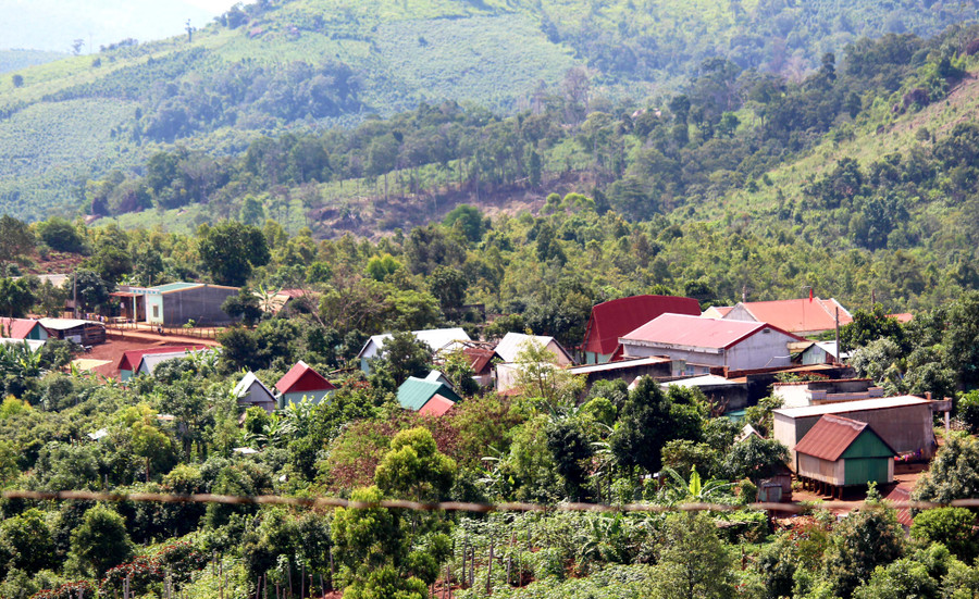 Một góc làng Pờ Yầu hôm nay. Ảnh: Thùy Dung Một góc làng Pờ Yầu hôm nay. Ảnh: Thùy Dung