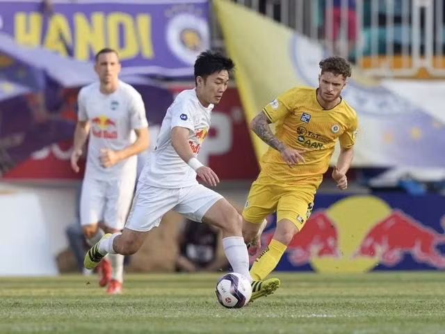 Sự nghiệp Xuân Trường suýt nữa gián đoạn vì tim mạch