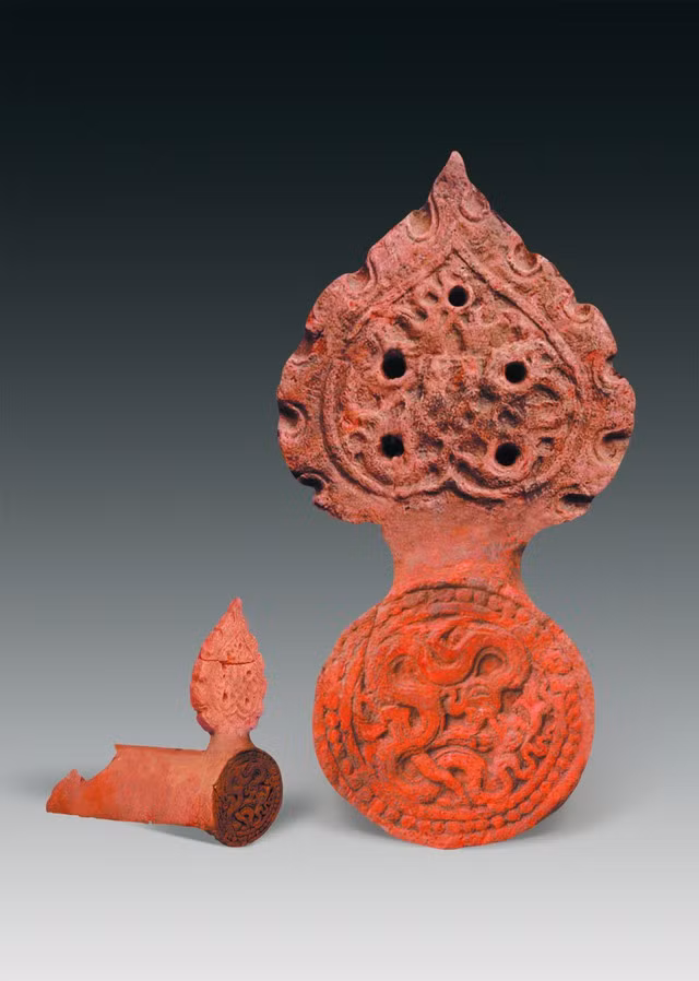 Lá đề cân trang trí hình rồng triều Trần - Hồ, thế kỷ 14-15