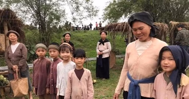 Đại diện Trung tâm chiếu phim quốc gia nói doanh thu phim Hồng Hà nữ sĩ (ảnh) trên Box Office Vietnam cũng chưa chính xác