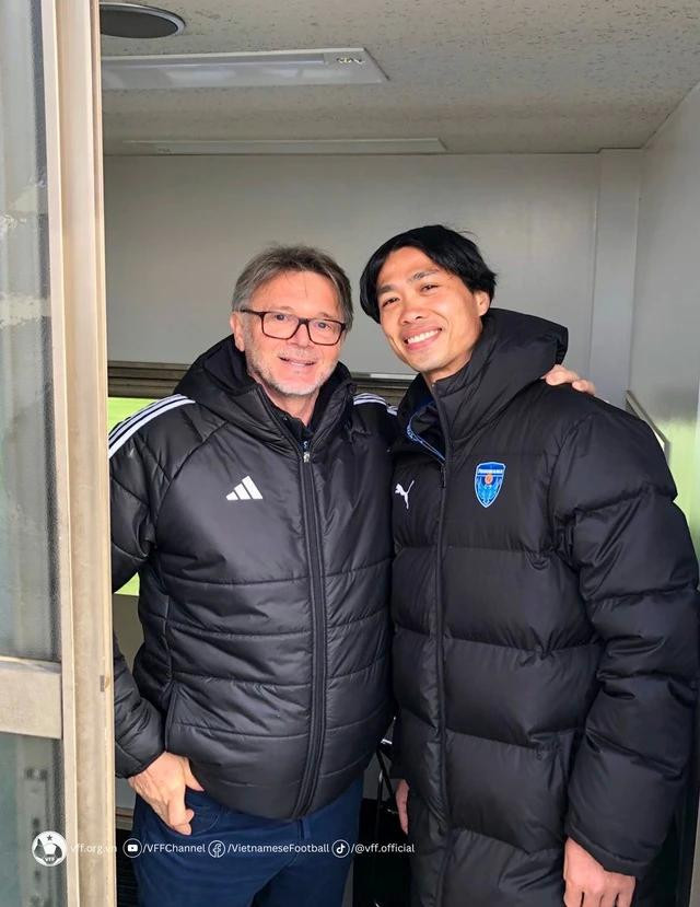 Công Phượng hứa hẹn sẽ mang đến sự thay đổi trên hàng công của HLV Philippe Troussier nếu anh được triệu tập vào tháng 3 tới Công Phượng hứa hẹn sẽ mang đến sự thay đổi trên hàng công của HLV Philippe Troussier nếu anh được triệu tập vào tháng 3 tới