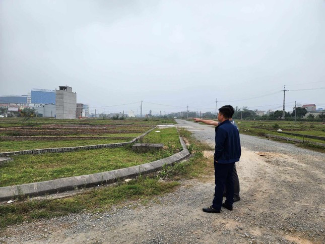 Người dân bắt đầu đi "săn" bất động sản trong bối cảnh lãi suất cho vay thấp nhất lịch sử (ảnh: N.M). Người dân bắt đầu đi "săn" bất động sản trong bối cảnh lãi suất cho vay thấp nhất lịch sử (ảnh: N.M).