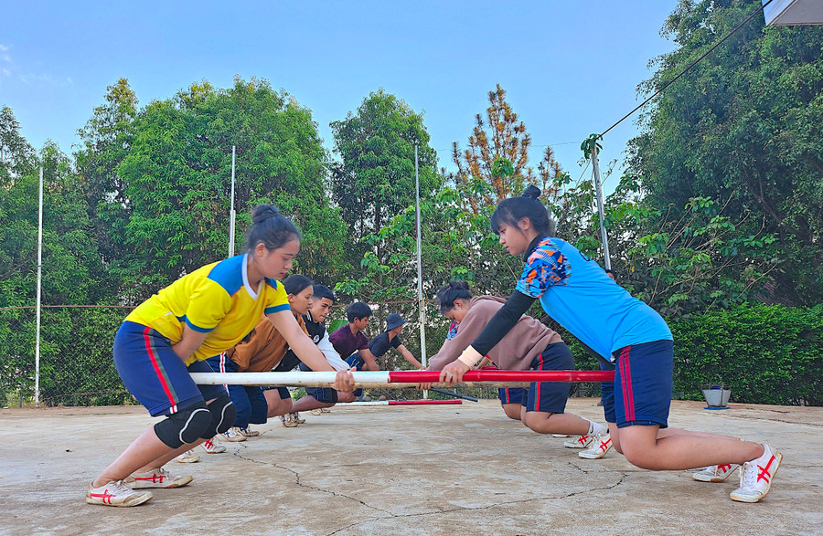 Các VĐV đang ra sức tập luyện với quyết tâm mang về nhiều huy chương cho tỉnh. Ảnh: M.T Các VĐV đang ra sức tập luyện với quyết tâm mang về nhiều huy chương cho tỉnh. Ảnh: M.T