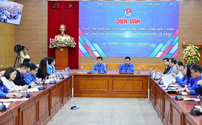 Quang cảnh diễn đàn “Tuổi trẻ Khối các cơ quan Trung ương đóng góp ý kiến về công tác xây dựng Đảng và thi hành Điều lệ Đảng”. Ảnh: BTC