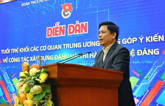 Ông Nguyễn Văn Thể phát biểu chỉ đạo tại diễn đàn. Ảnh: BTC