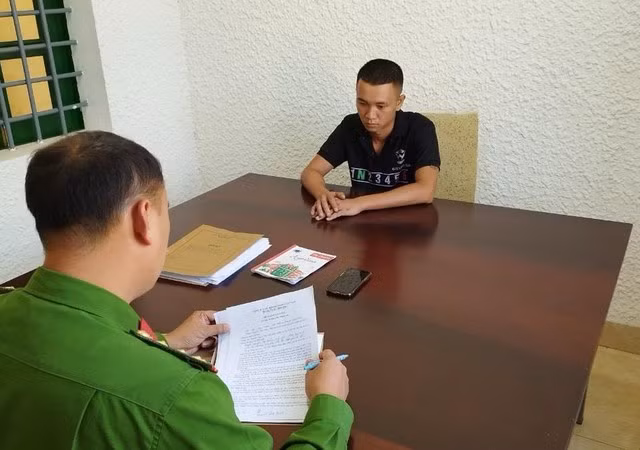 Công an đã giữ người trong trường hợp khẩn cấp đối với Bùi Đức Mạnh để điều tra về hành vi cho vay lãi nặng