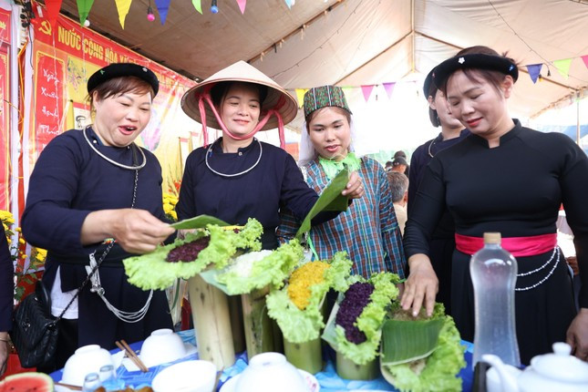 Phần thi ẩm thực tại lễ hội
