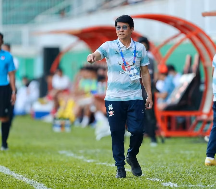 HLV Vũ Tiến Thành HLV Vũ Tiến Thành