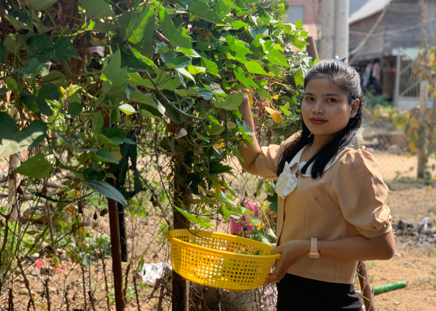 Chị Siu H'Hoa mong chờ ngày lên đường tòng quân. Ảnh: R.H Chị Siu H'Hoa mong chờ ngày lên đường tòng quân. Ảnh: R.H