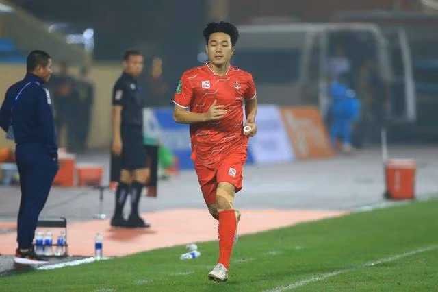 Xuân Trường trong màu áo CLB Hải Phòng