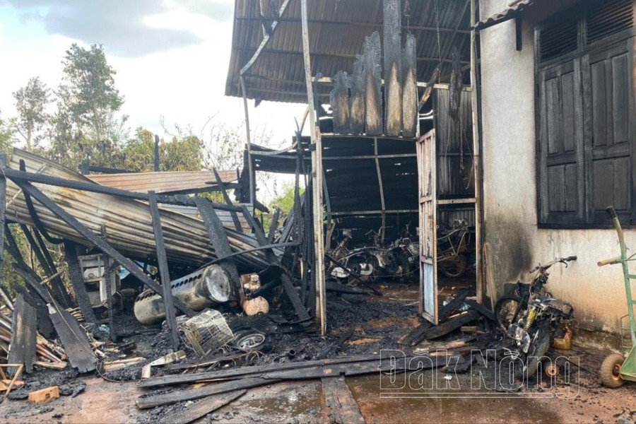 Nhiều tài sản của gia đình ông Toản bị thiêu rụi