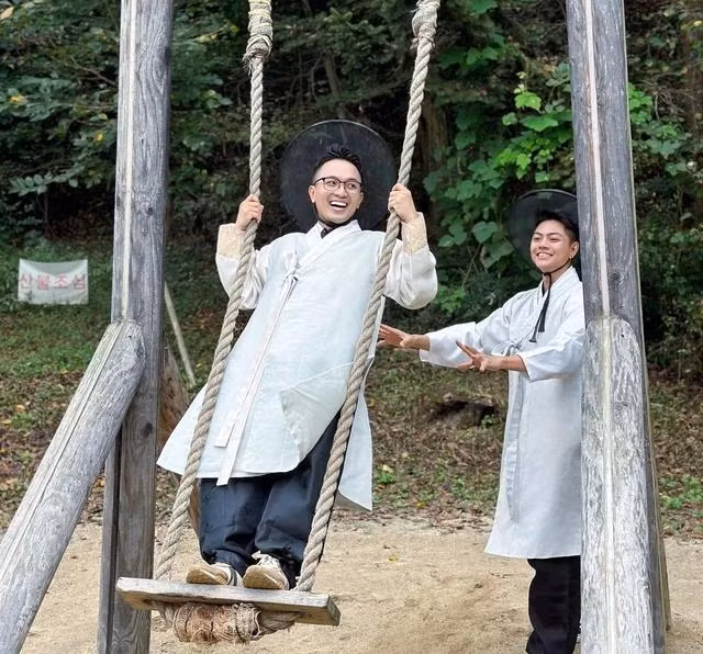 Nguyễn Đức Huy trải nghiệm du lịch tại Hàn Quốc