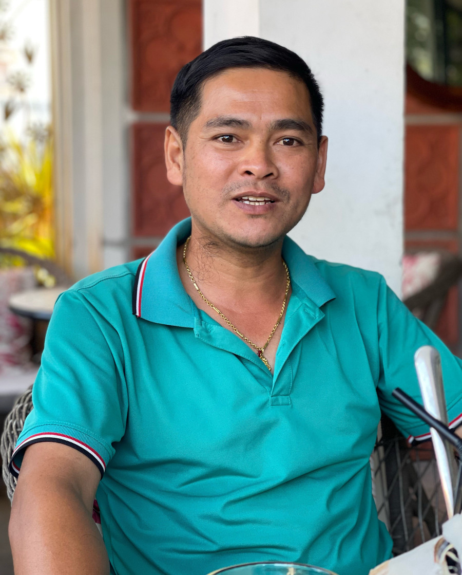 Anh Nguyễn Rạng Đông-người con giữa trong gia đình, mang tên vừa chỉ hướng, vừa chỉ 1 mùa trong năm. Ảnh: H.N