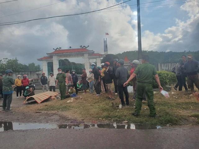 Hiện trường vụ tài xế tông chết người rồi bỏ trốn Hiện trường vụ tài xế tông chết người rồi bỏ trốn