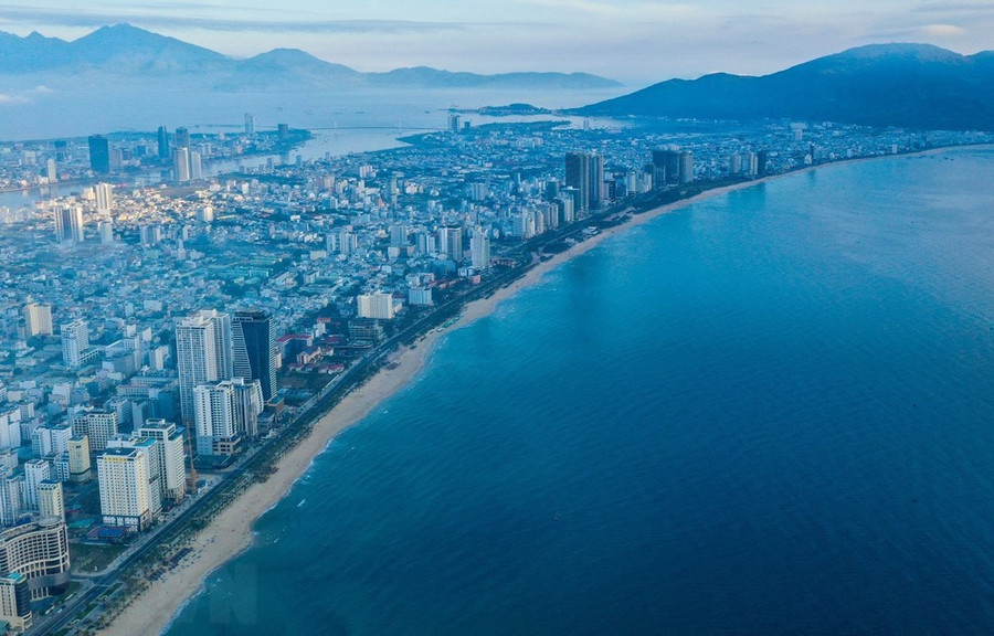 Bãi biển Mỹ Khê. (Ảnh: Trần Lê Lâm/TTXVN) Bãi biển Mỹ Khê. (Ảnh: Trần Lê Lâm/TTXVN)