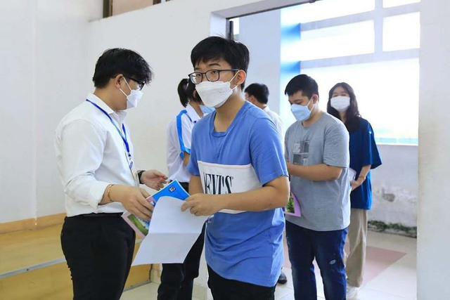 Thí sinh tham dự kỳ thi đánh giá năng lực chuyên biệt tại Trường ĐH Sư phạm TP.HCM