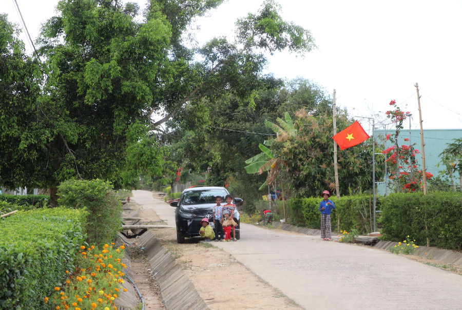 Diện mạo nông thôn huyện Đak Pơ ngày càng khởi sắc. Ảnh: N.M Diện mạo nông thôn huyện Đak Pơ ngày càng khởi sắc. Ảnh: N.M