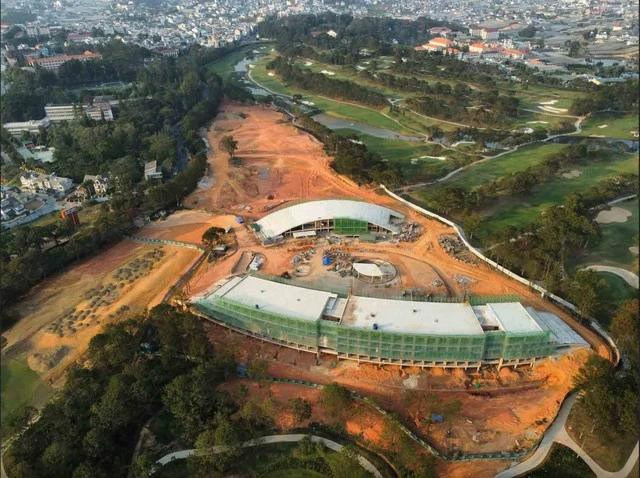 Công trình tòa nhà câu lạc bộ golf trong Đồi Cù, Đà Lạt