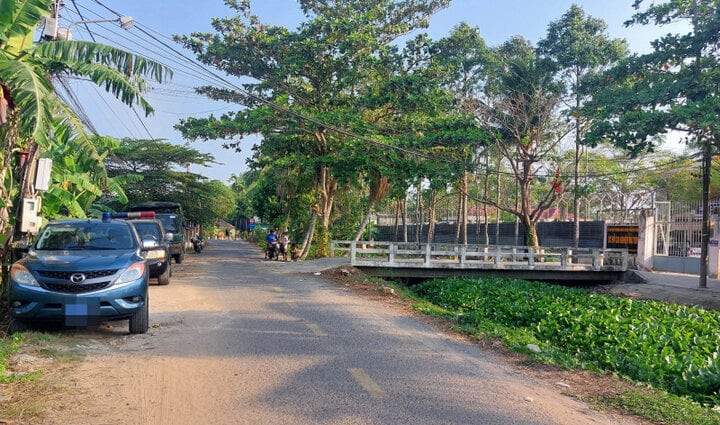 Công an tỉnh Sóc Trăng đang khẩn trương truy tìm các học viên cai nghiện bỏ trốn. Công an tỉnh Sóc Trăng đang khẩn trương truy tìm các học viên cai nghiện bỏ trốn.