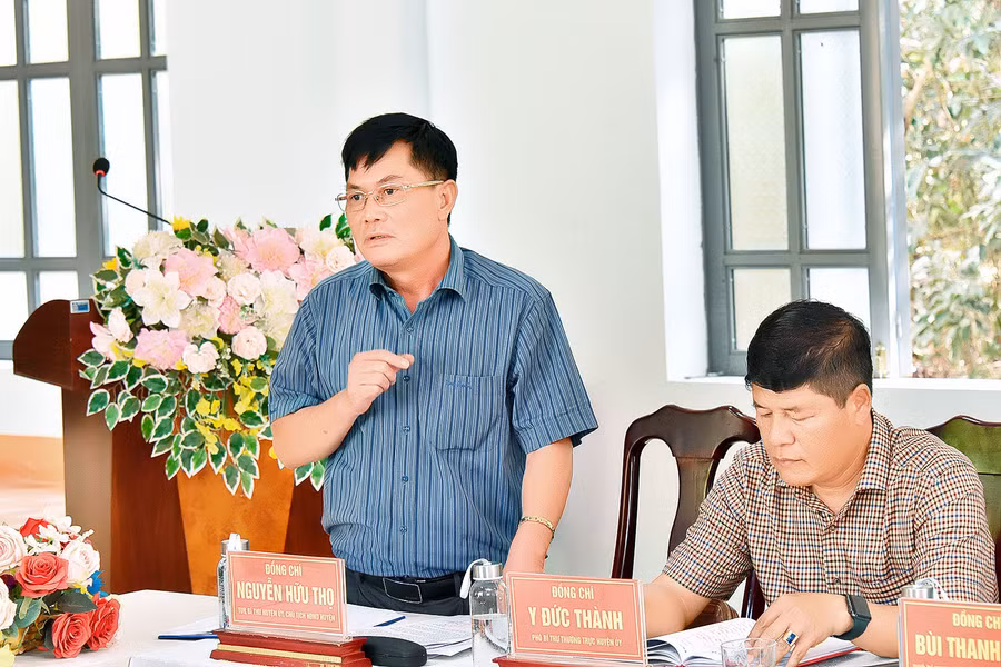 Bí thư Huyện ủy, Chủ tịch HĐND huyện Đak Đoa Nguyễn Hữu Thọ phát biểu. Ảnh: Đ.T