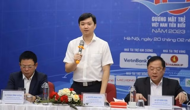Anh Nguyễn Minh Triết phát biểu tại buổi họp báo