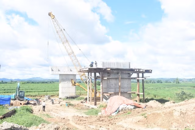 Tỷ lệ giải ngân kế hoạch vốn đầu tư công năm 2023 của tỉnh Kon Tum đạt dưới mức trung bình chung của cả nước