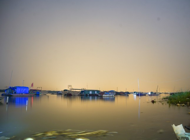 Xóm chài Vạn Thắng Lợi (xã Hồng Hà, huyện Đan Phượng, Hà Nội) Xóm chài Vạn Thắng Lợi (xã Hồng Hà, huyện Đan Phượng, Hà Nội)