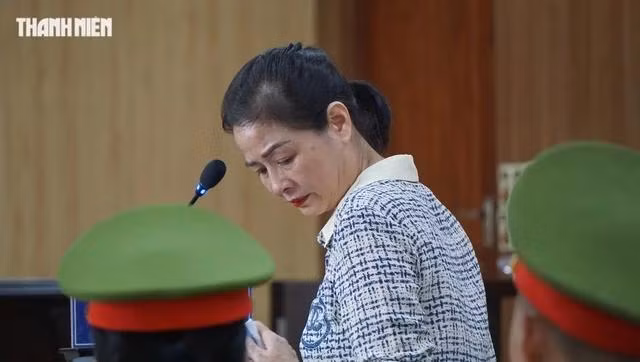 Vụ cựu Giám đốc Sở GD-ĐT Thanh Hóa Phạm Thị Hằng cùng nhiều cựu cán bộ sở này vi phạm trong hoạt động đấu thầu đã gây dư luận xấu trong ngành giáo dục Thanh Hóa thời gian qua