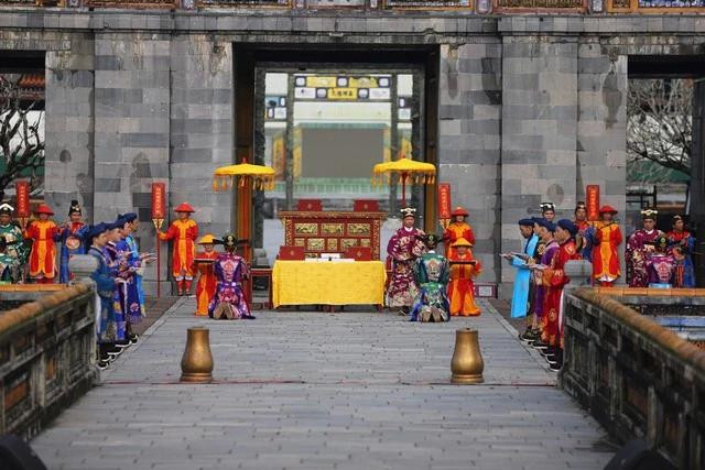 Hoạt động sân khấu hóa tái hiện lễ Ban sóc triều Nguyễn tại cố đô Huế Hoạt động sân khấu hóa tái hiện lễ Ban sóc triều Nguyễn tại cố đô Huế