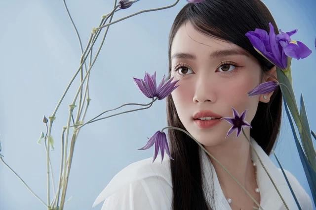 Hoa hậu Ban Mai cho biết bằng thạc sĩ của cô sẽ do Trường Southern New Hampshire (Mỹ) cấp và được công nhận tại Việt Nam nên cô có thể đi dạy nếu muốn