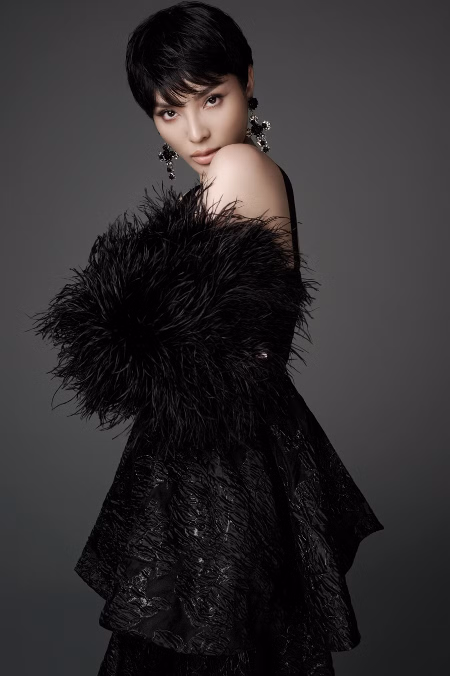 Sau nhiều thăng trầm kể từ khi đăng quang Hoa hậu Việt Nam 2014, nhan sắc của Kỳ Duyên ngày càng thăng hạng Sau nhiều thăng trầm kể từ khi đăng quang Hoa hậu Việt Nam 2014, nhan sắc của Kỳ Duyên ngày càng thăng hạng