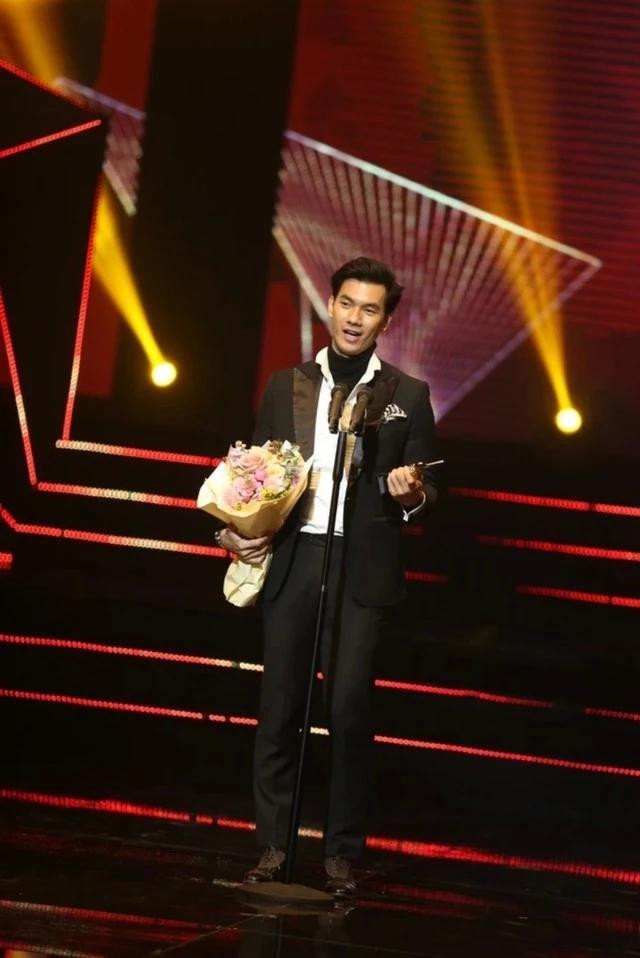 Nhan Phúc Vinh thắng giải Diễn viên nam ấn tượng tại VTV Awards 2023 Nhan Phúc Vinh thắng giải Diễn viên nam ấn tượng tại VTV Awards 2023