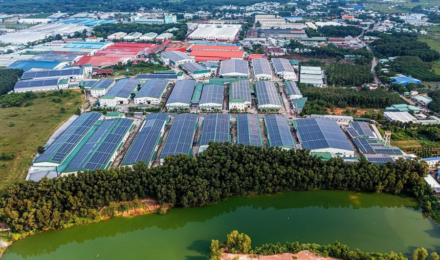 Khu nhà xưởng công nghiệp tại thành phố Tân Uyên, tỉnh Bình Dương. Ảnh: Hồng Đạt/TTXVN Khu nhà xưởng công nghiệp tại thành phố Tân Uyên, tỉnh Bình Dương. Ảnh: Hồng Đạt/TTXVN