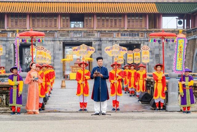 Ông Hoàng Việt Trung, Giám đốc Trung tâm Bảo tồn di tích cố đô Huế, công bố chương trình Festival Huế 2024 Ông Hoàng Việt Trung, Giám đốc Trung tâm Bảo tồn di tích cố đô Huế, công bố chương trình Festival Huế 2024