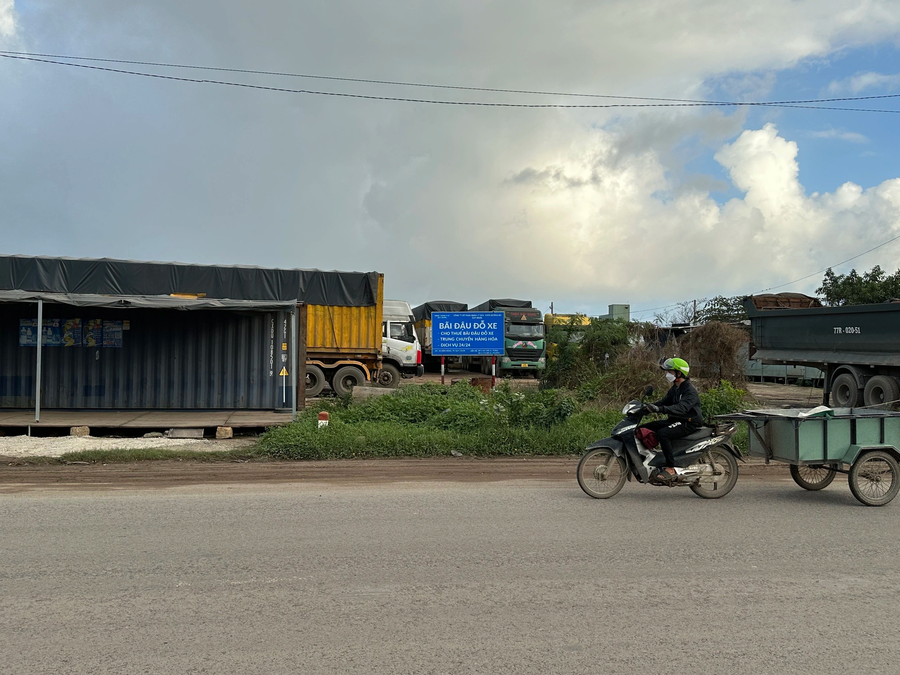 Sở TN-MT Bình Định đã đề nghị UBND TP Quy Nhơn yêu cầu Công ty Đường bộ Quy Nhơn tháo dỡ và di chuyển toàn bộ công trình, tài sản trên mặt bằng khu đất A3 để nhà nước thực hiện đấu giá quyền sử dụng đất.