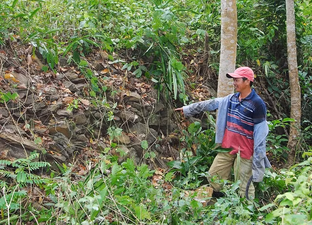 Dấu tích Trường Lũy ở TX.Hoài Nhơn (Bình Định) Dấu tích Trường Lũy ở TX.Hoài Nhơn (Bình Định)