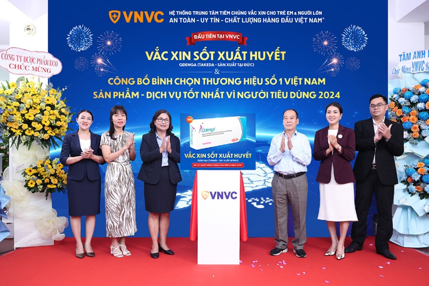 VNVC chính thức ra mắt và triển khai tiêm vắc xin sốt xuất huyết tại Việt Nam. Ảnh nguồn qdnd.vn VNVC chính thức ra mắt và triển khai tiêm vắc xin sốt xuất huyết tại Việt Nam. Ảnh nguồn qdnd.vn