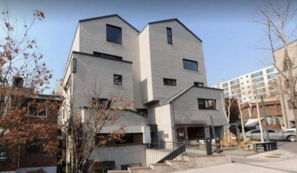 Bất động sản được Song Hye Kyo mua từ năm 2021 tăng giá thêm 4,5 triệu USD. Bất động sản được Song Hye Kyo mua từ năm 2021 tăng giá thêm 4,5 triệu USD.