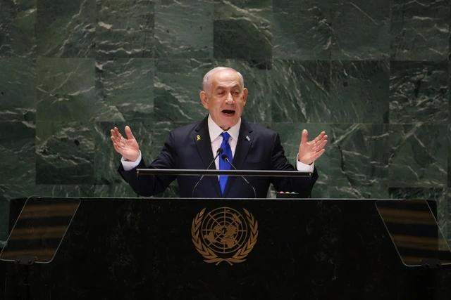 Thủ tướng Israel Benjamin Netanyahu phát biểu tại Đại hội đồng Liên Hiệp Quốc hôm 27.9 Thủ tướng Israel Benjamin Netanyahu phát biểu tại Đại hội đồng Liên Hiệp Quốc hôm 27.9