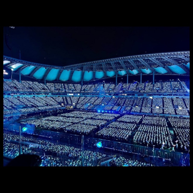 IU biểu diễn tại sân vận động World Cup Seoul với hơn 66.000 chỗ ngồi IU biểu diễn tại sân vận động World Cup Seoul với hơn 66.000 chỗ ngồi