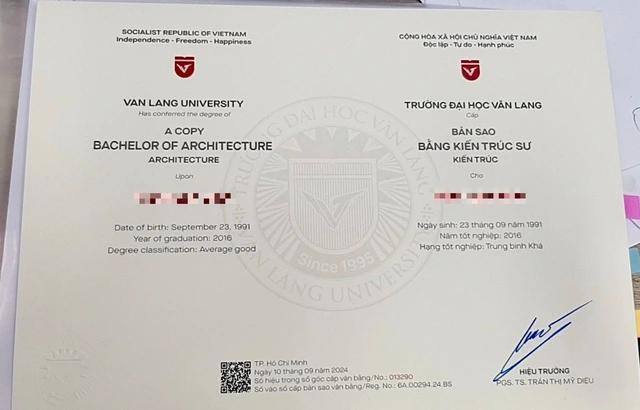 Bản sao bằng tốt nghiệp ĐH được cấp lại cho người học Bản sao bằng tốt nghiệp ĐH được cấp lại cho người học