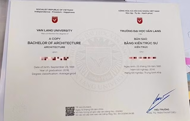 Bản sao bằng tốt nghiệp ĐH được cấp lại cho người học