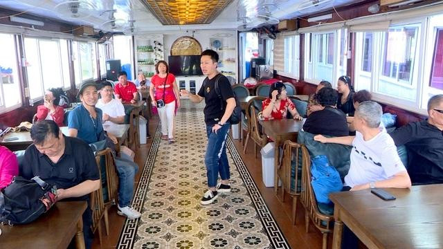 Các tàu du lịch vịnh Hạ Long chỉnh trang đón khách trở lại