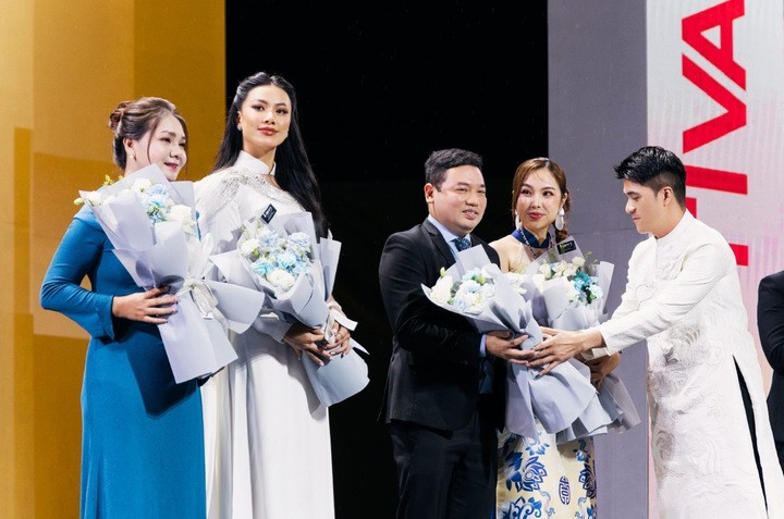 Kim Duyên làm giám khảo Miss Cosmo 2024.
