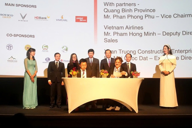 Nhiều bản ghi nhớ thoả thuận hợp tác về du lịch và điện ảnh đã được ký kết. Ảnh: Thúy Hà Nhiều bản ghi nhớ thoả thuận hợp tác về du lịch và điện ảnh đã được ký kết. Ảnh: Thúy Hà