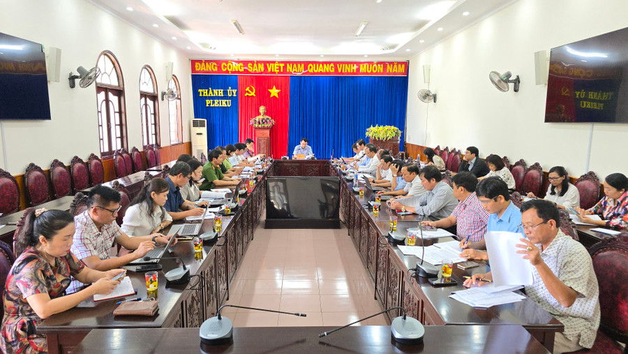 Quang cảnh buổi họp. Ảnh: Bá Bính Quang cảnh buổi họp. Ảnh: Bá Bính