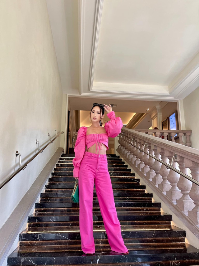 Nhan sắc quyến rũ của Quỳnh Thy ở tuổi 40