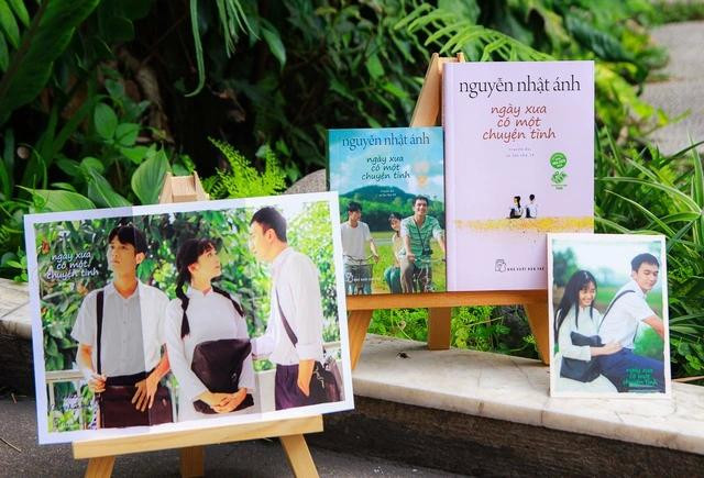 Hai phiên bản sách Ngày xưa có một chuyện tình được tái bản