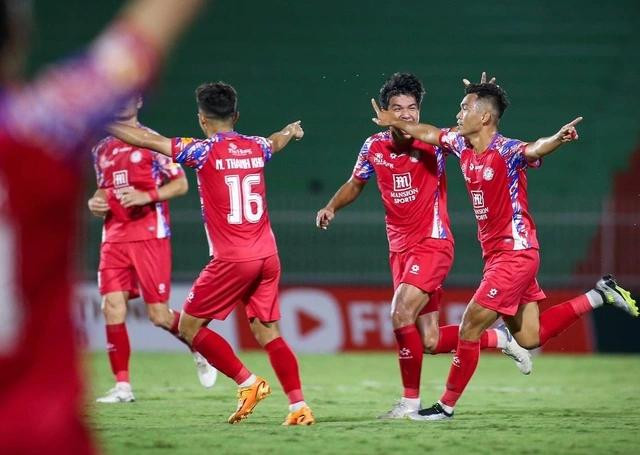 Niềm vui của CLB TP.HCM sau bàn thắng của Đào Quốc Gia